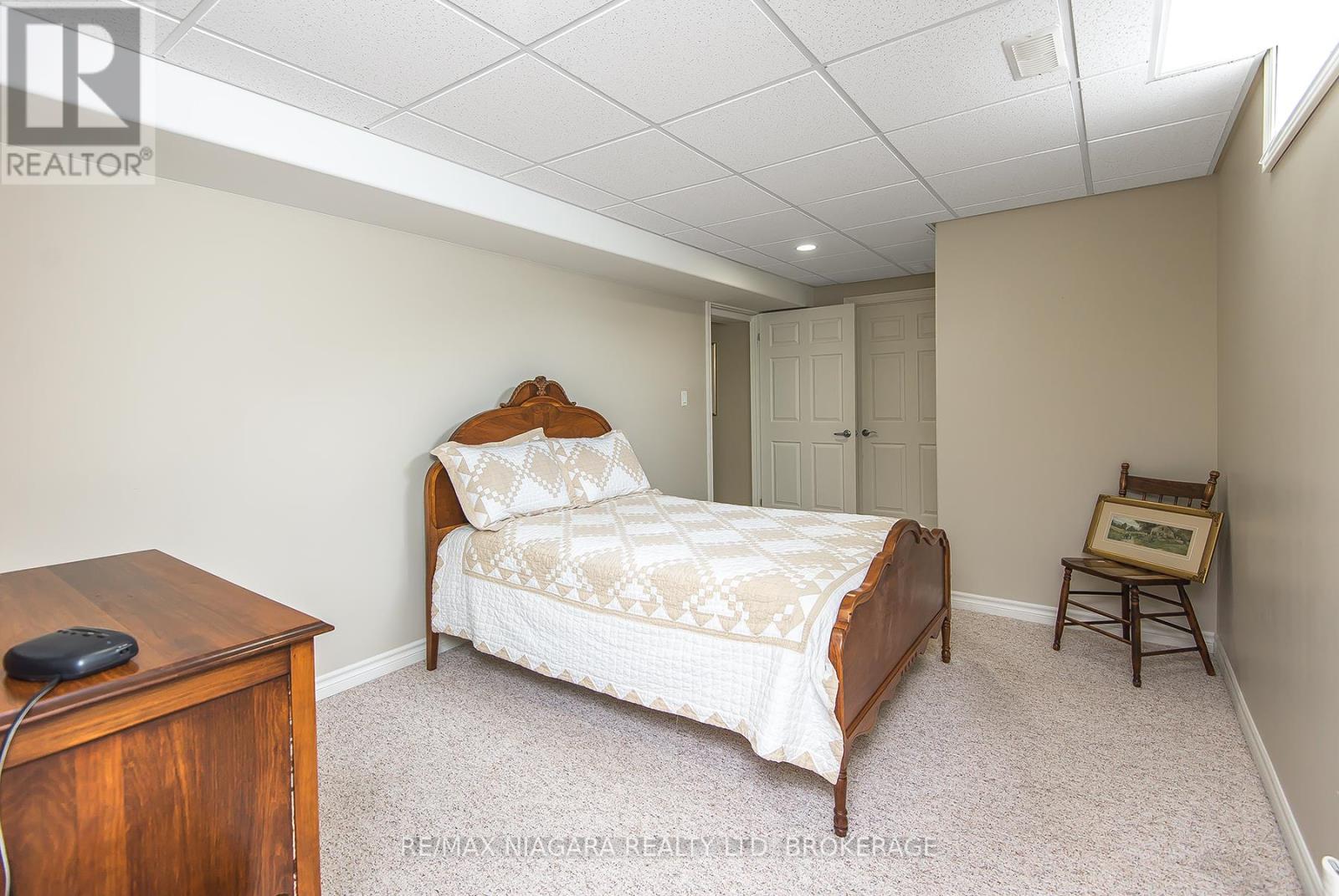 67 Bridgewater Court, Welland (N. Welland), Ontario  L3C 7M6 - Photo 36 - X12103375