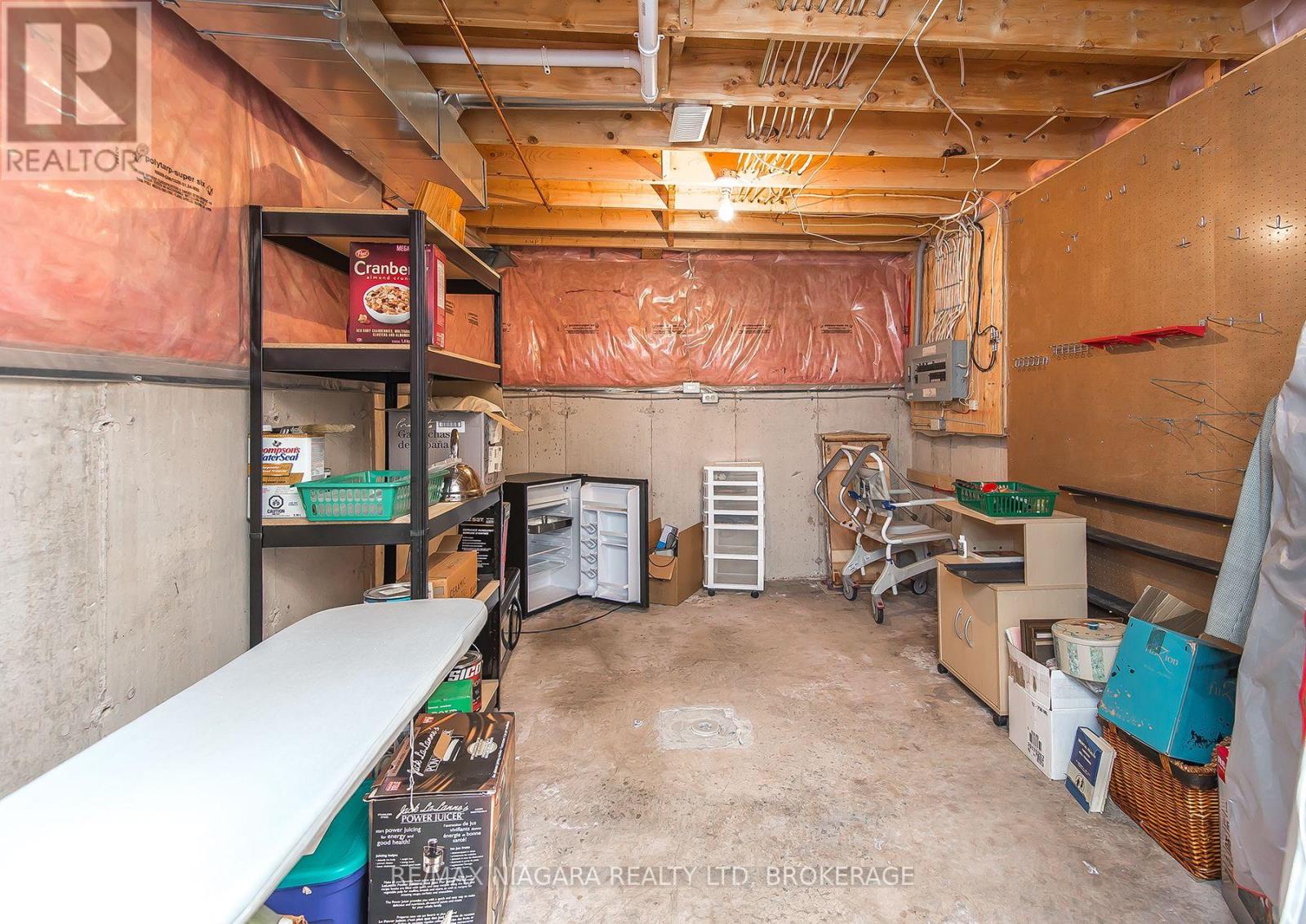 67 Bridgewater Court, Welland (N. Welland), Ontario  L3C 7M6 - Photo 39 - X12103375