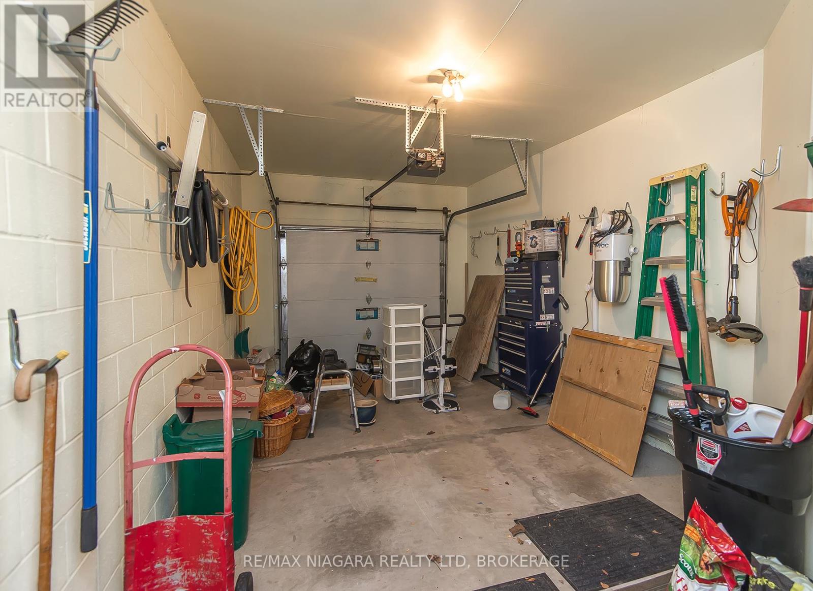 67 Bridgewater Court, Welland (N. Welland), Ontario  L3C 7M6 - Photo 41 - X12103375