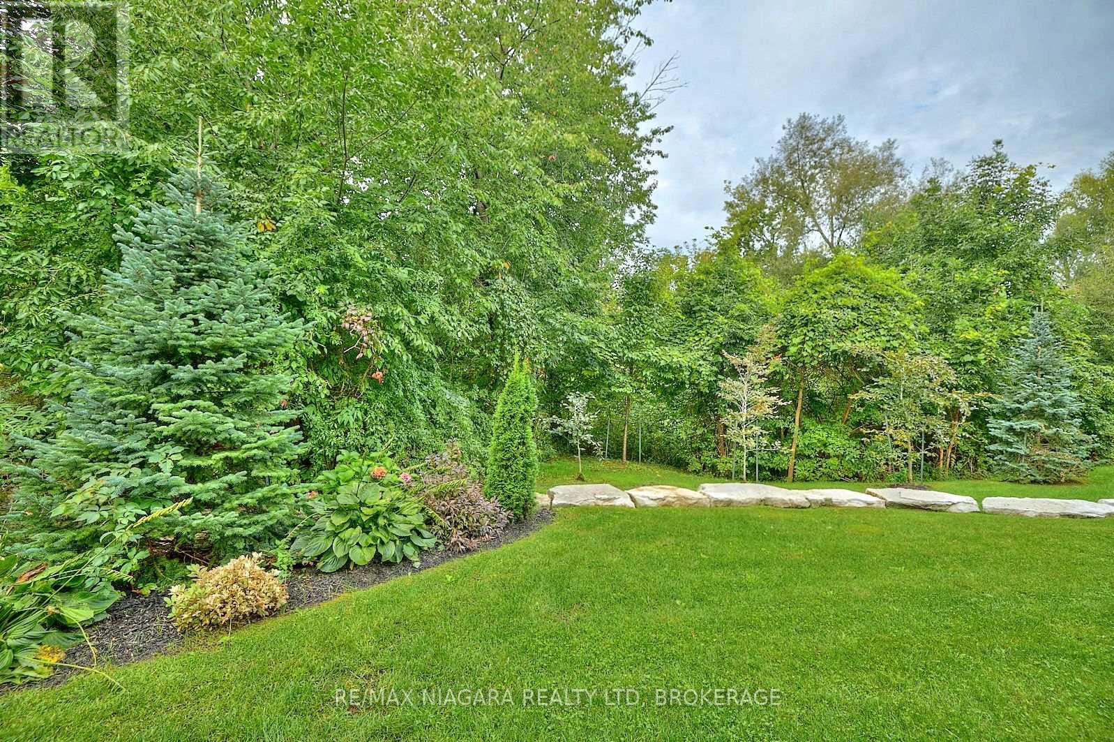 50 Aberdeen Lane S, Niagara-On-The-Lake (Town), Ontario  L0S 1S0 - Photo 36 - X12104517
