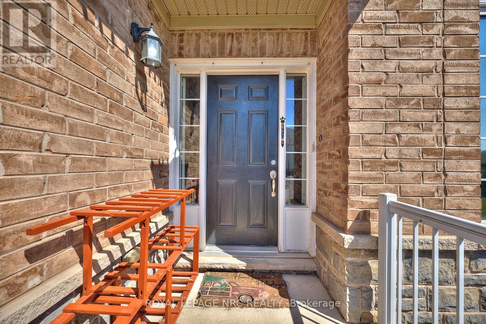 8913 Tallgrass Avenue, Niagara Falls (Lyons Creek), Ontario  L2G 0E6 - Photo 4 - X12104608