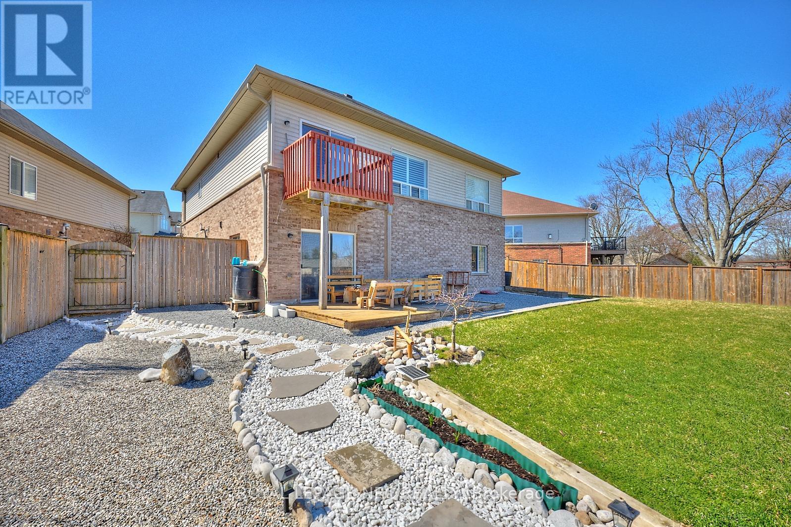 8913 Tallgrass Avenue, Niagara Falls (Lyons Creek), Ontario  L2G 0E6 - Photo 6 - X12104608