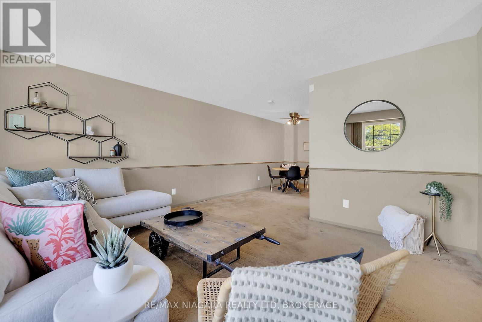 70 Loraine Drive, St. Catharines (Oakdale), Ontario  L2P 3N8 - Photo 10 - X12104613