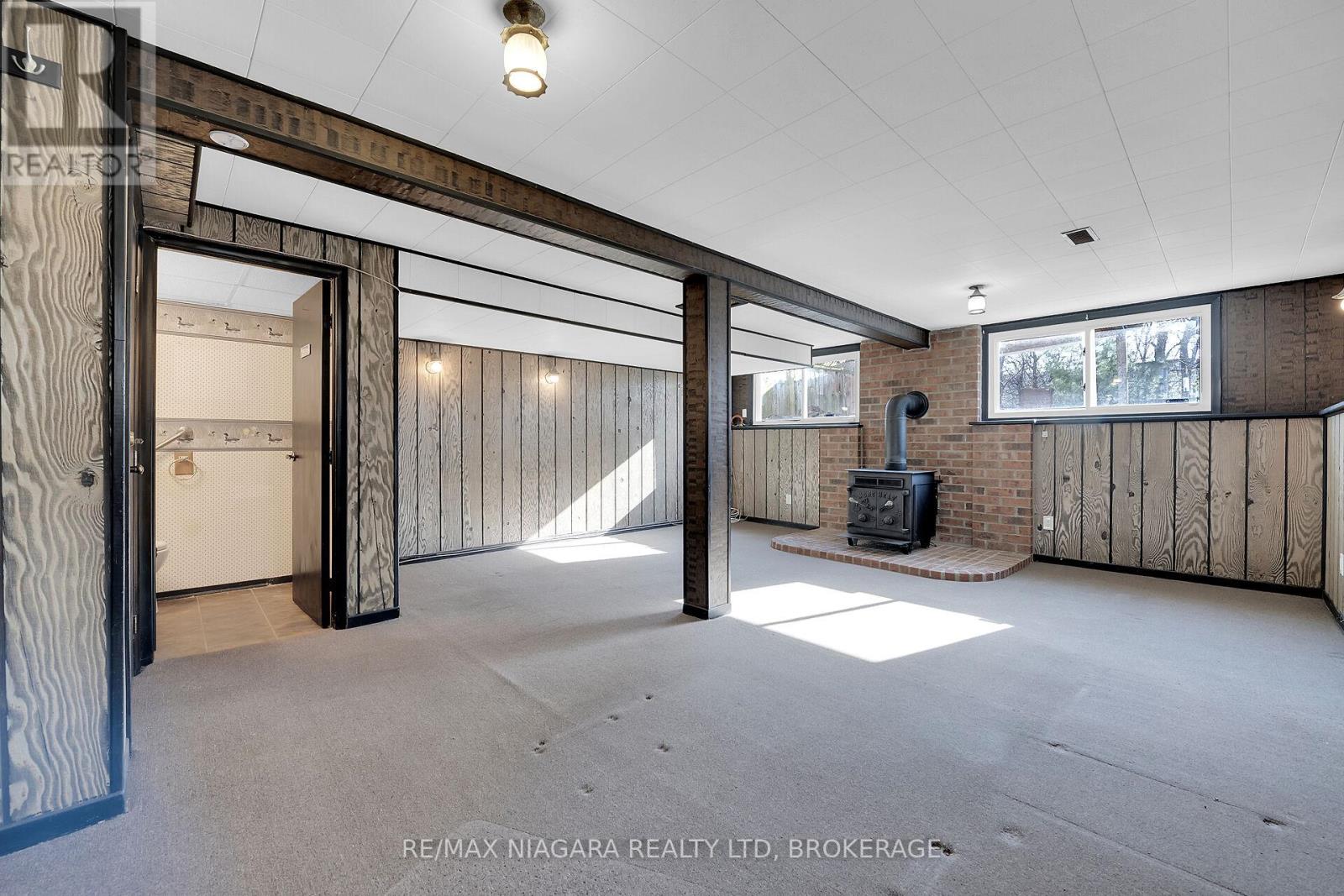 70 Loraine Drive, St. Catharines (Oakdale), Ontario  L2P 3N8 - Photo 20 - X12104613