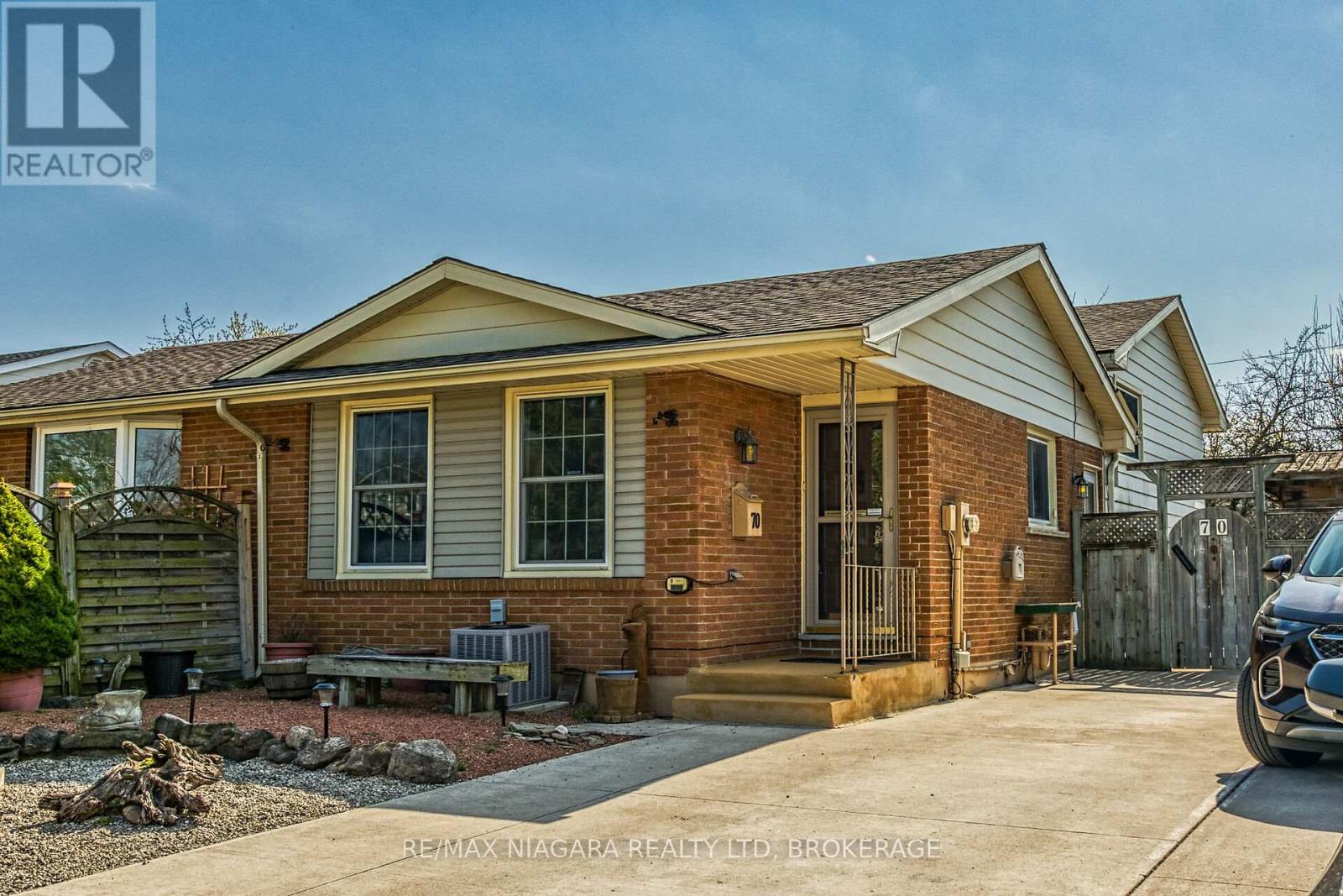 70 Loraine Drive, St. Catharines (Oakdale), Ontario  L2P 3N8 - Photo 49 - X12104613