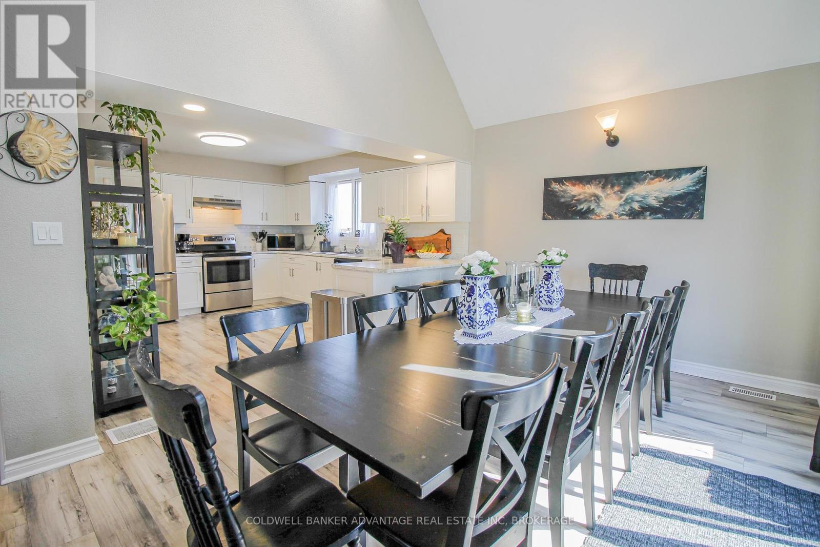 1341 Lakehurst Avenue, Fort Erie, Ontario  L2A 6C5 - Photo 13 - X12104634