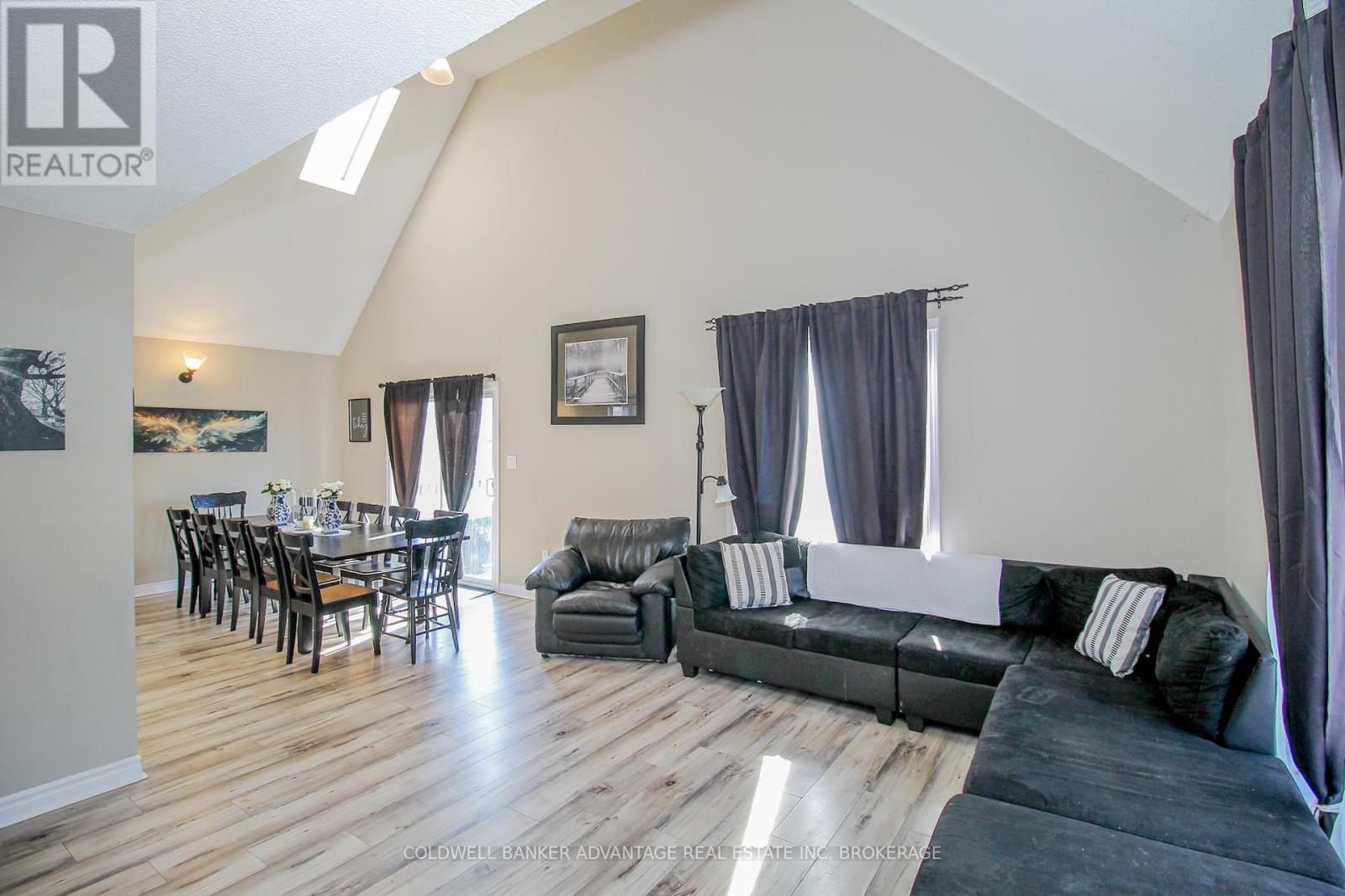 1341 Lakehurst Avenue, Fort Erie, Ontario  L2A 6C5 - Photo 16 - X12104634