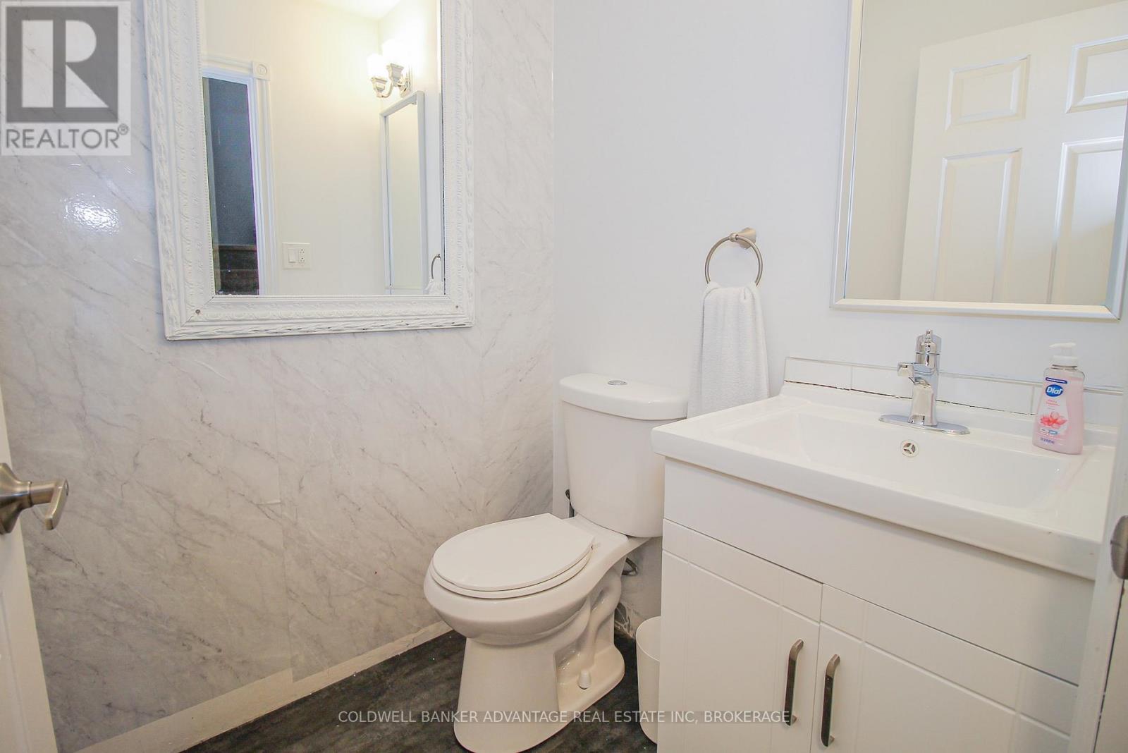 1341 Lakehurst Avenue, Fort Erie, Ontario  L2A 6C5 - Photo 17 - X12104634