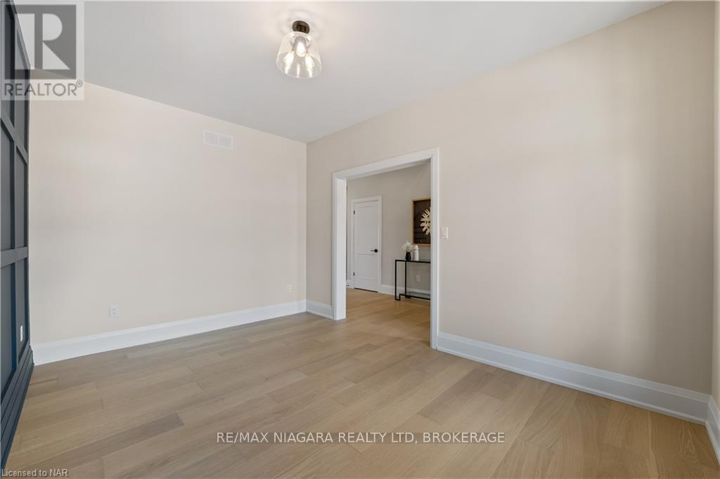 Lot 24 - 6140 Curlin Crescent, Niagara Falls (Forestview), Ontario  L2H 1H4 - Photo 9 - X12104938
