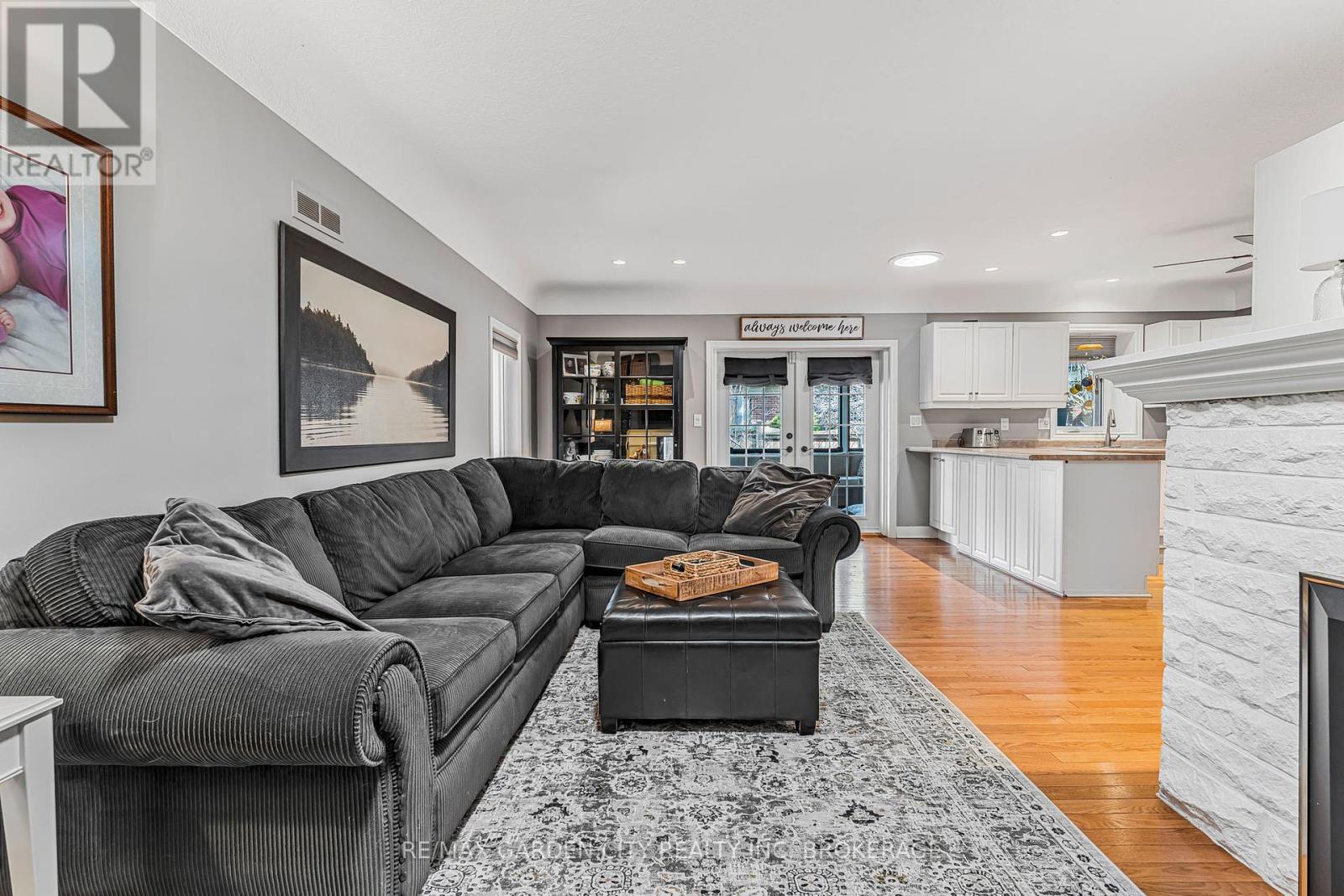 14 Peachtree Parkway, Pelham (Fonthill), Ontario  L0S 1E0 - Photo 10 - X12105012