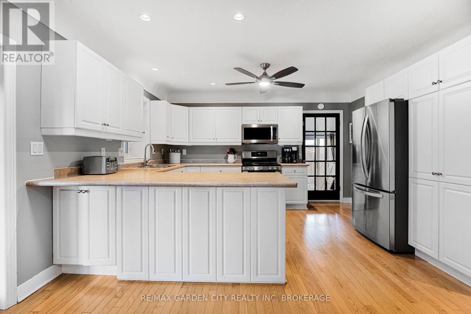 14 Peachtree Parkway, Pelham (Fonthill), Ontario  L0S 1E0 - Photo 12 - X12105012