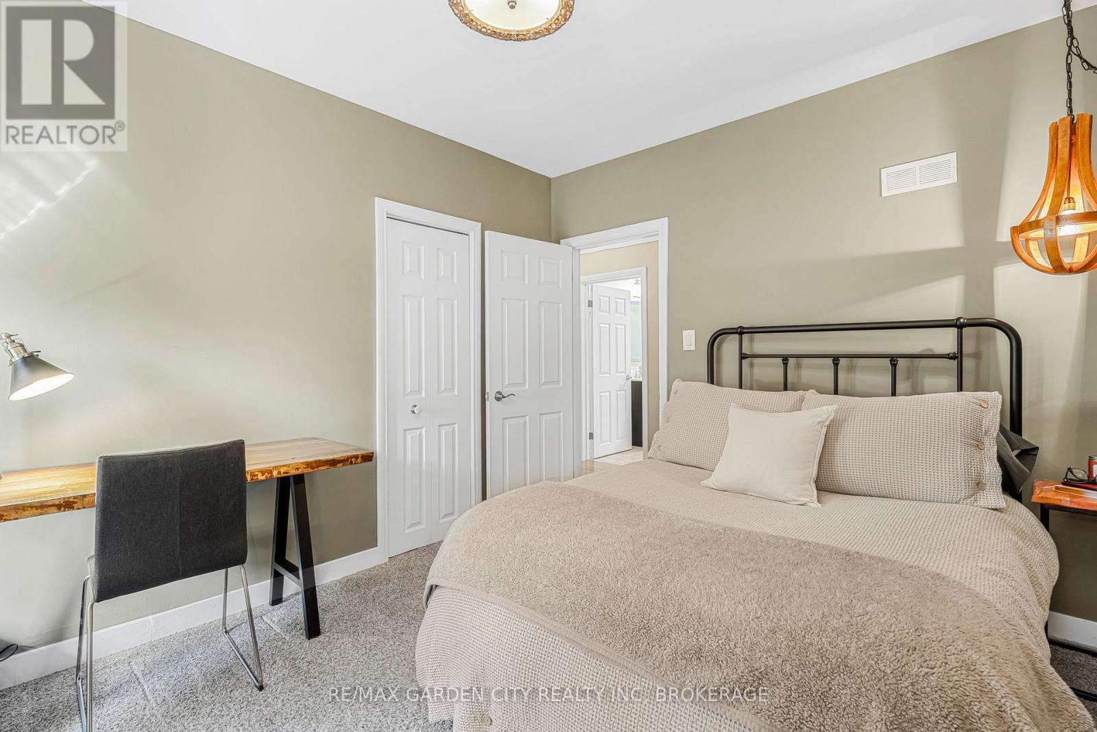 14 Peachtree Parkway, Pelham (Fonthill), Ontario  L0S 1E0 - Photo 24 - X12105012