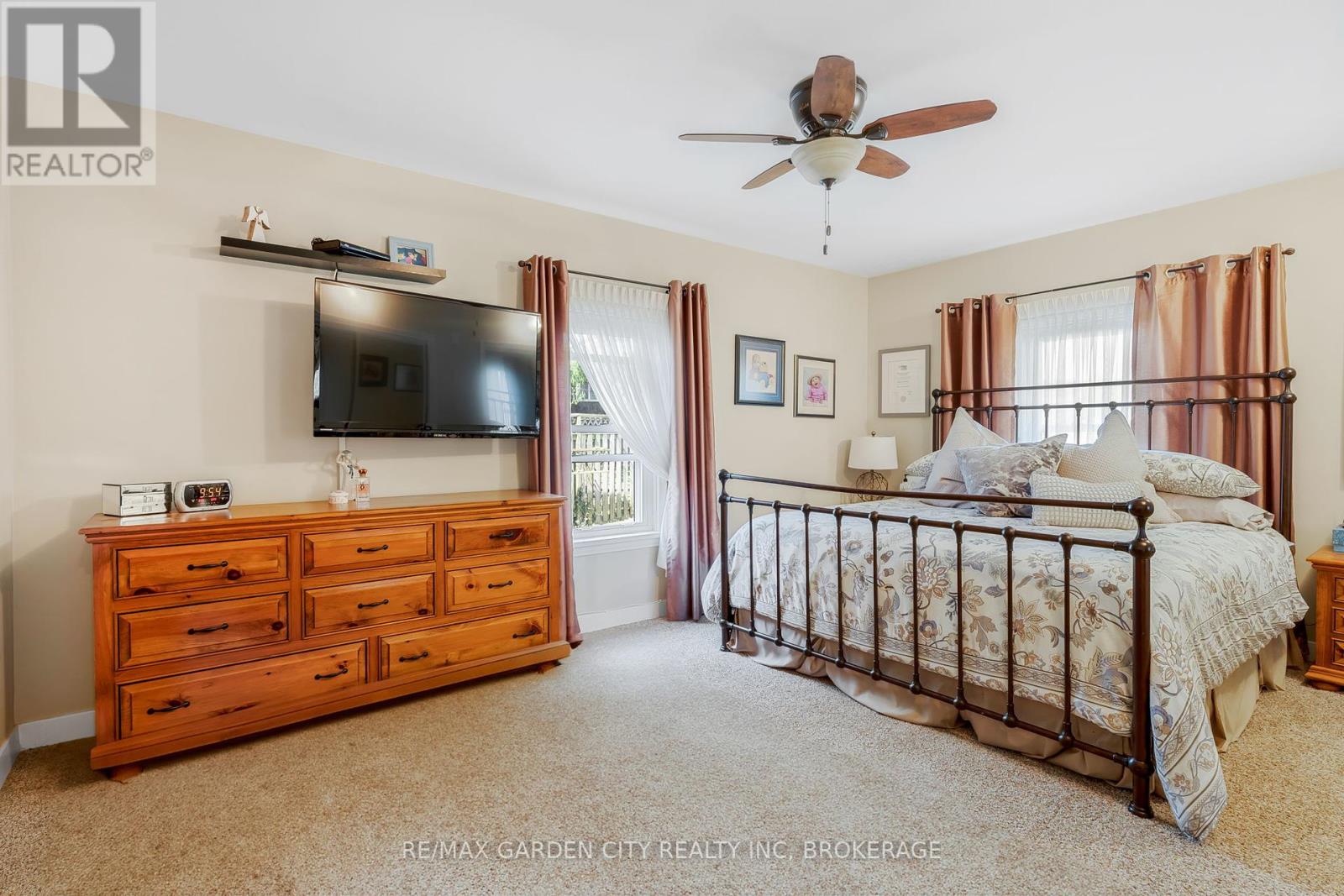 14 Peachtree Parkway, Pelham (Fonthill), Ontario  L0S 1E0 - Photo 29 - X12105012