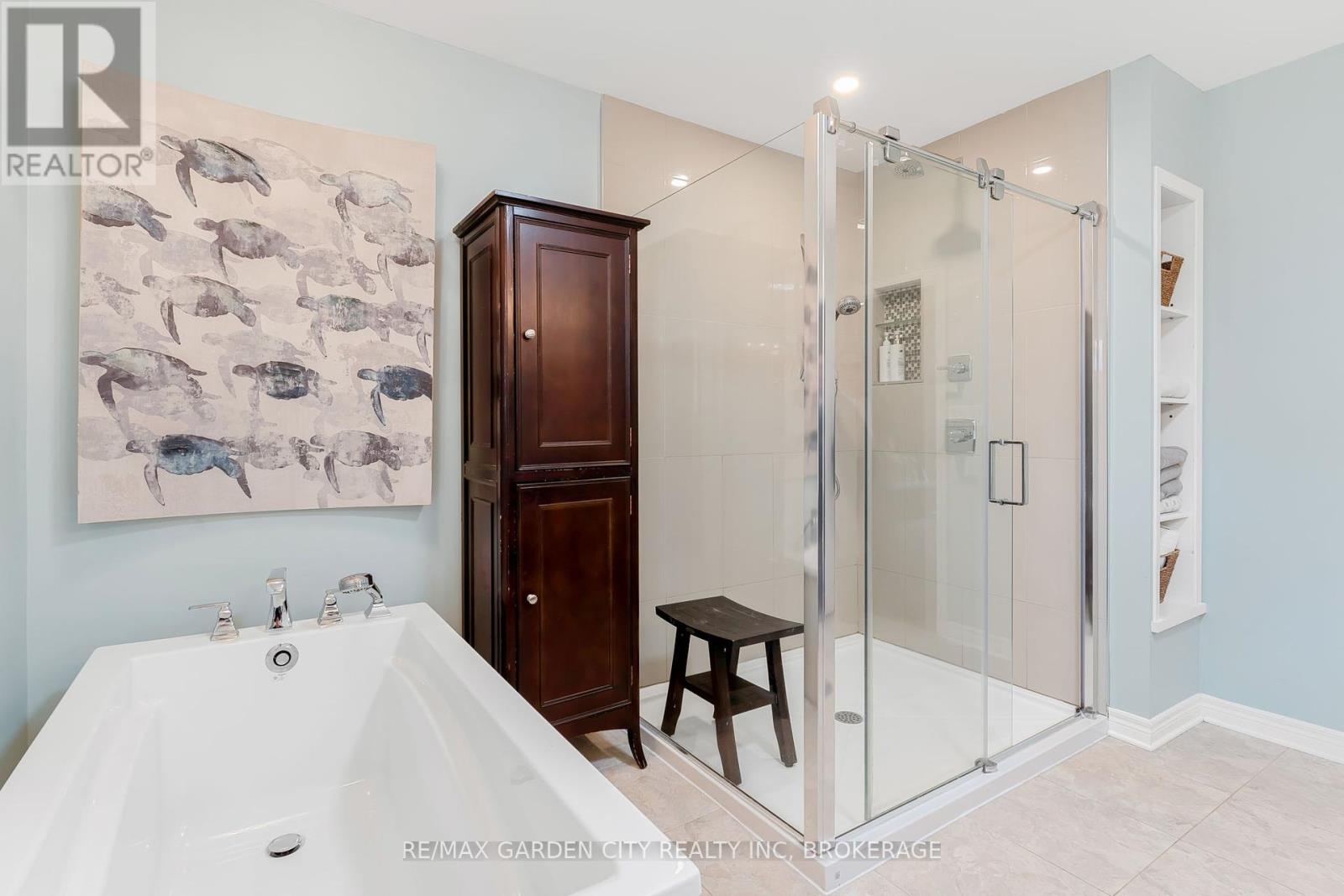 14 Peachtree Parkway, Pelham (Fonthill), Ontario  L0S 1E0 - Photo 31 - X12105012
