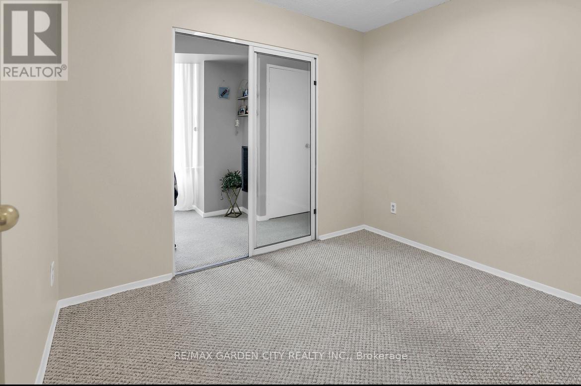 1105 - 7 Gale Crescent, St. Catharines (E. Chester), Ontario  L2R 7M8 - Photo 18 - X12107759