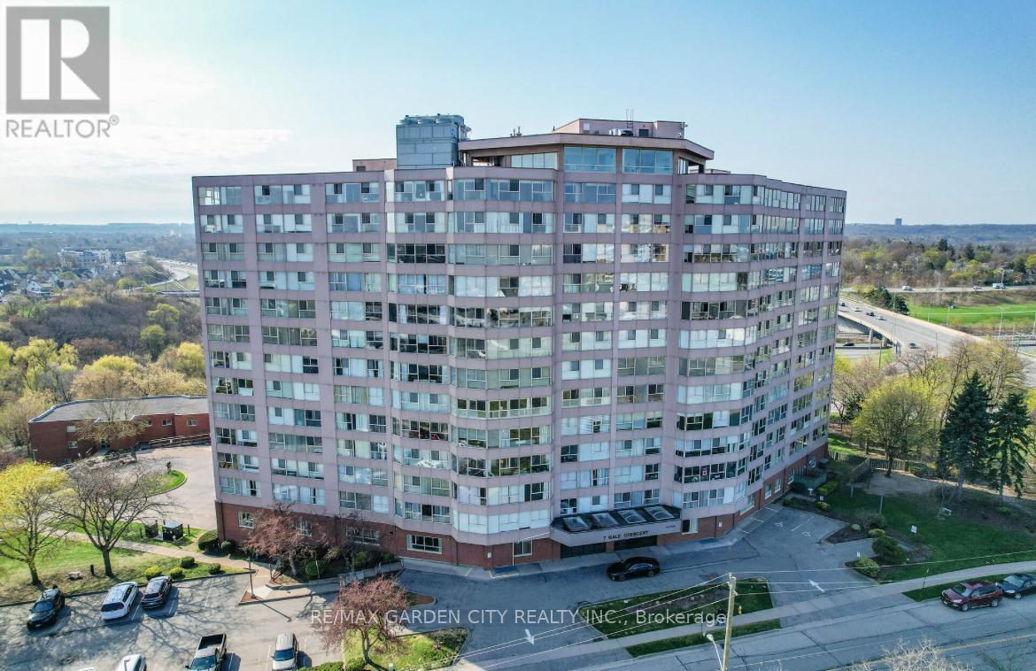 1105 - 7 Gale Crescent, St. Catharines (E. Chester), Ontario  L2R 7M8 - Photo 2 - X12107759