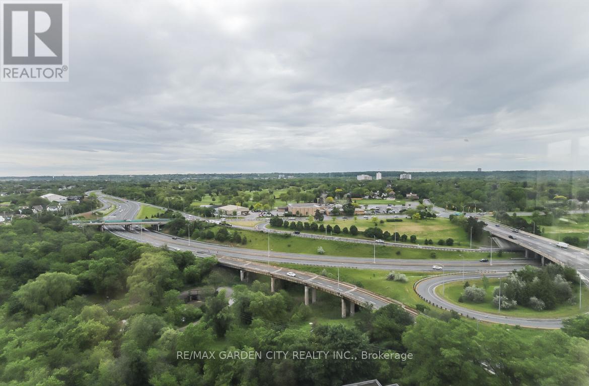 1105 - 7 Gale Crescent, St. Catharines (E. Chester), Ontario  L2R 7M8 - Photo 41 - X12107759