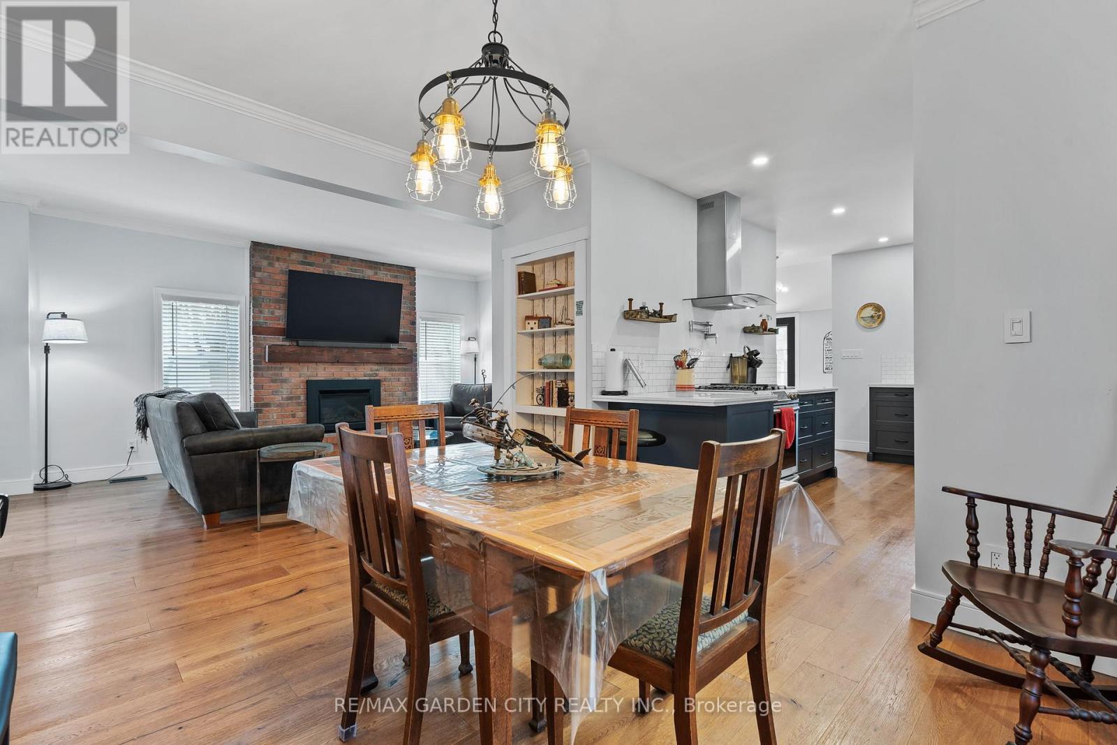 2722 Red Maple Avenue, Lincoln (Lincoln-Jordan/vineland), Ontario  L0R 1S0 - Photo 6 - X12108167
