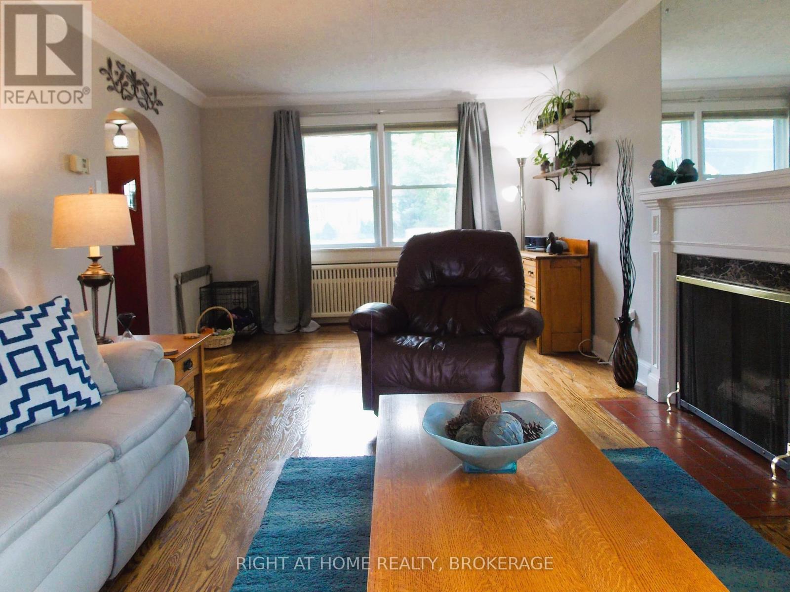57 Edgar Street, Welland (Prince Charles), Ontario  L3C 1S6 - Photo 10 - X12108288