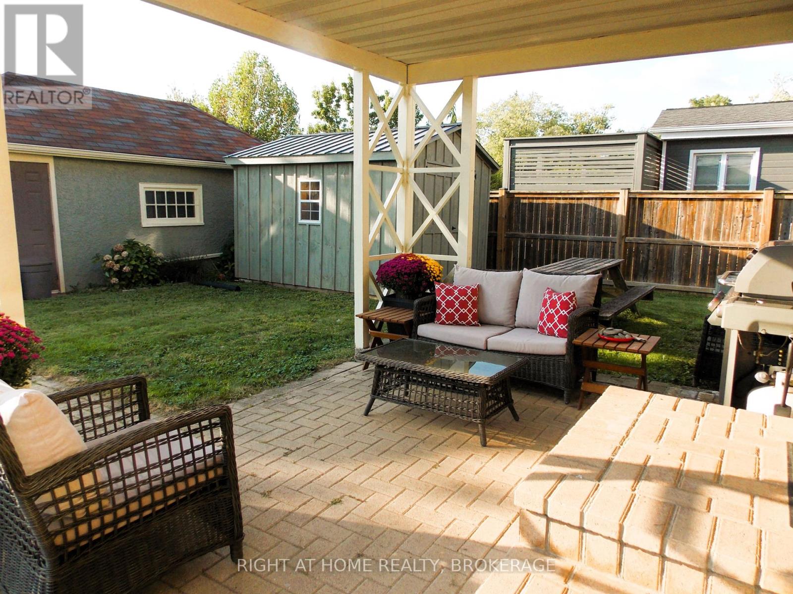 57 Edgar Street, Welland (Prince Charles), Ontario  L3C 1S6 - Photo 35 - X12108288