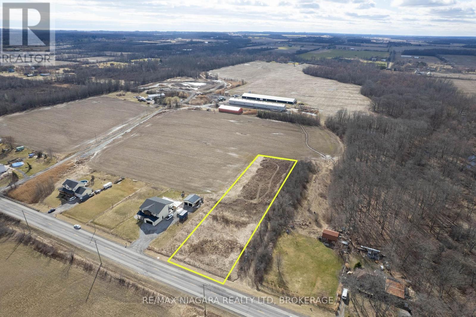 1577 Stevensville Road, Fort Erie (Mulgrave), Ontario  L0S 1S0 - Photo 2 - X12108337