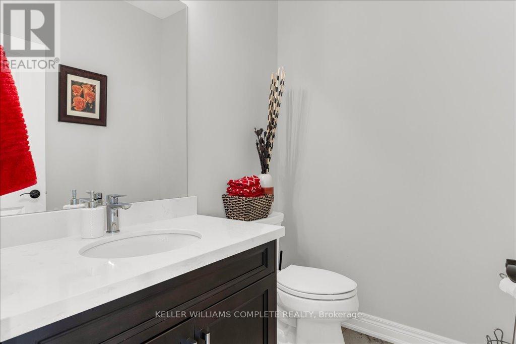 270 Farr Street, Pelham (Fenwick), Ontario  L0S 1C0 - Photo 23 - X12108462