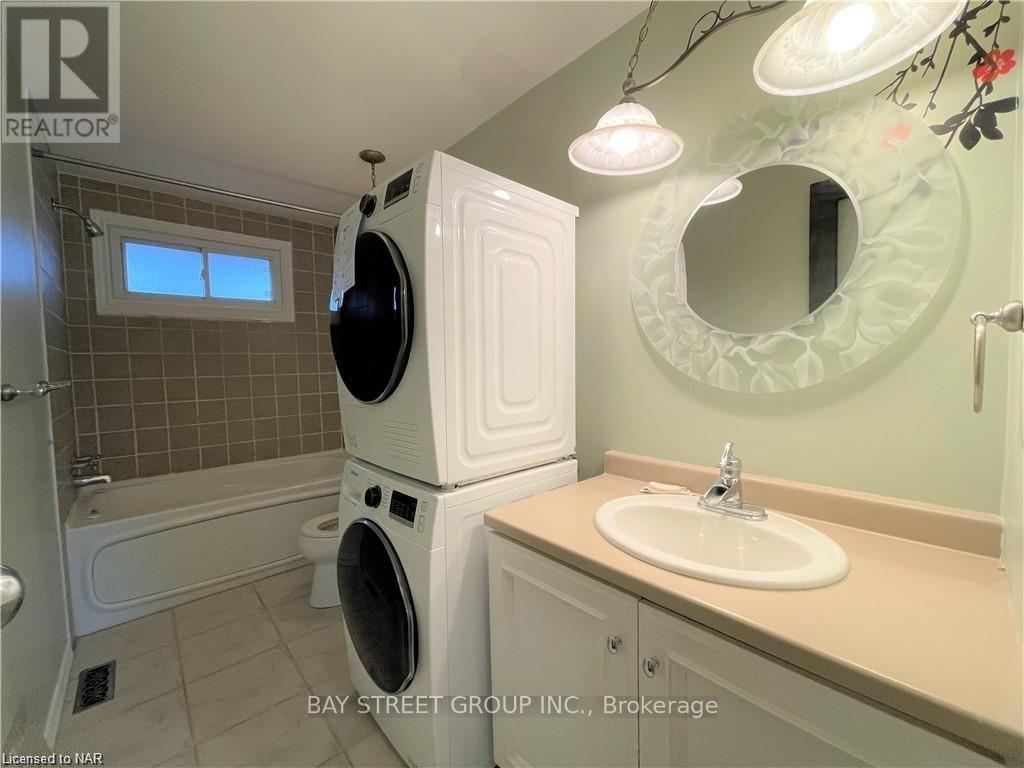 Upper - 75 Bula Drive, St. Catharines (Lakeport), Ontario  L2N 6R7 - Photo 8 - X12108587