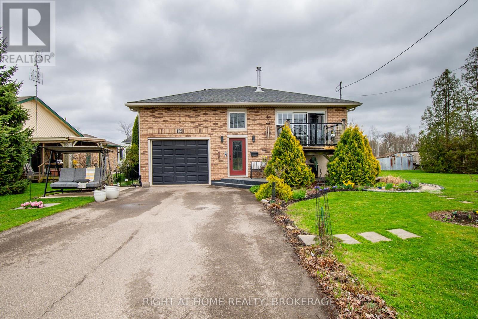 152 Kingsway Street, Welland (Dain City), Ontario  L3B 3N9 - Photo 17 - X12108630