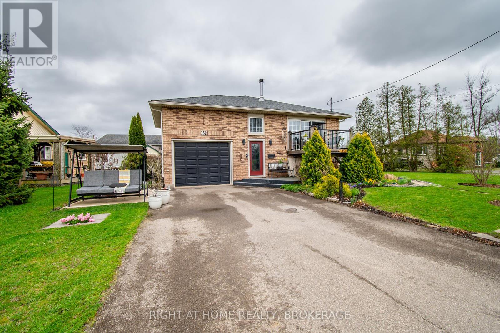152 Kingsway Street, Welland (Dain City), Ontario  L3B 3N9 - Photo 18 - X12108630