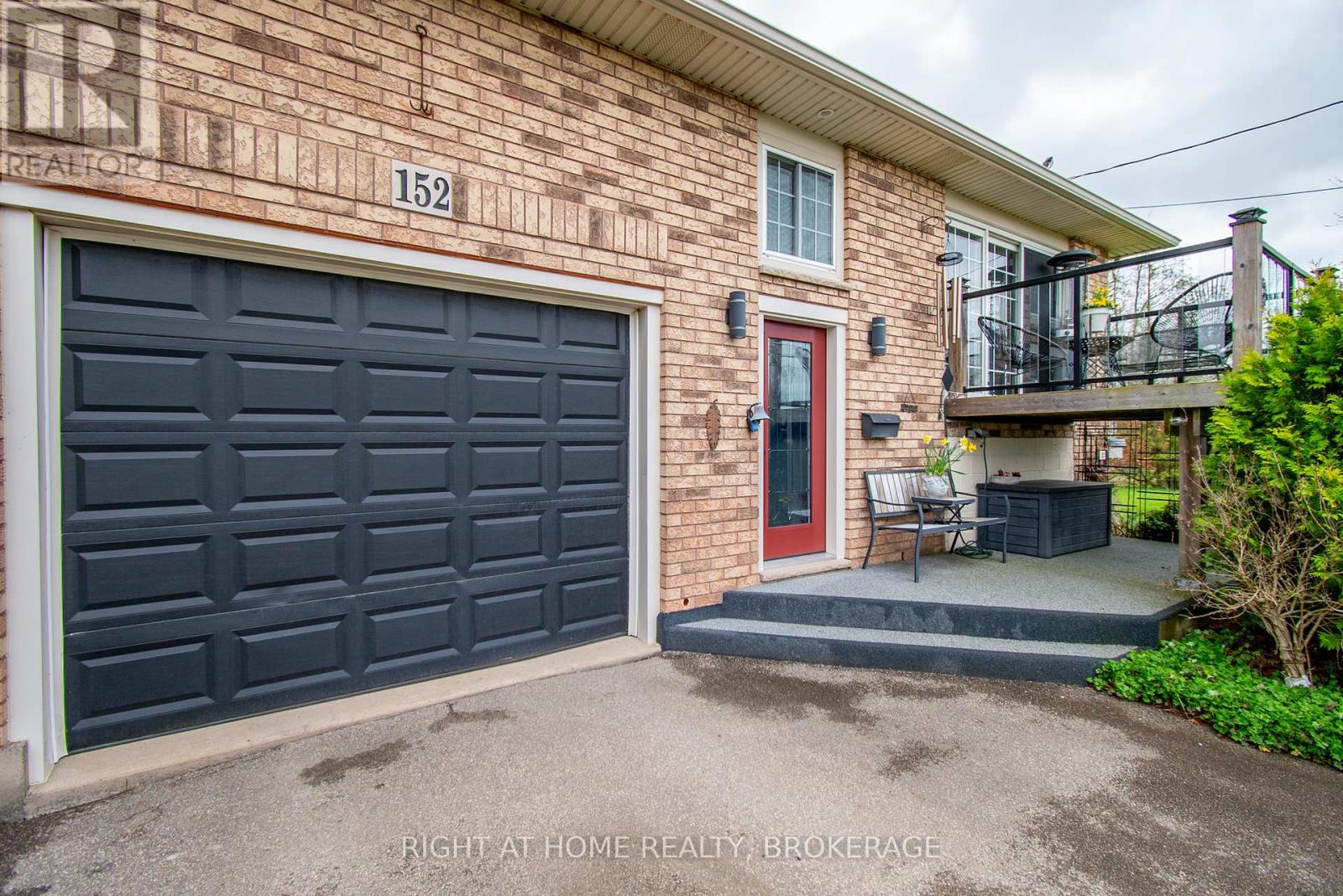 152 Kingsway Street, Welland (Dain City), Ontario  L3B 3N9 - Photo 19 - X12108630