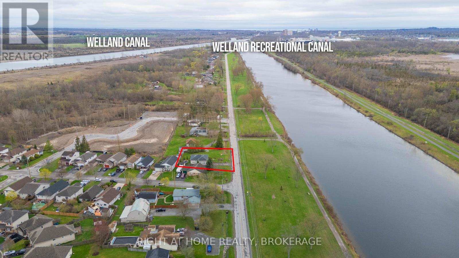 152 Kingsway Street, Welland (Dain City), Ontario  L3B 3N9 - Photo 2 - X12108630