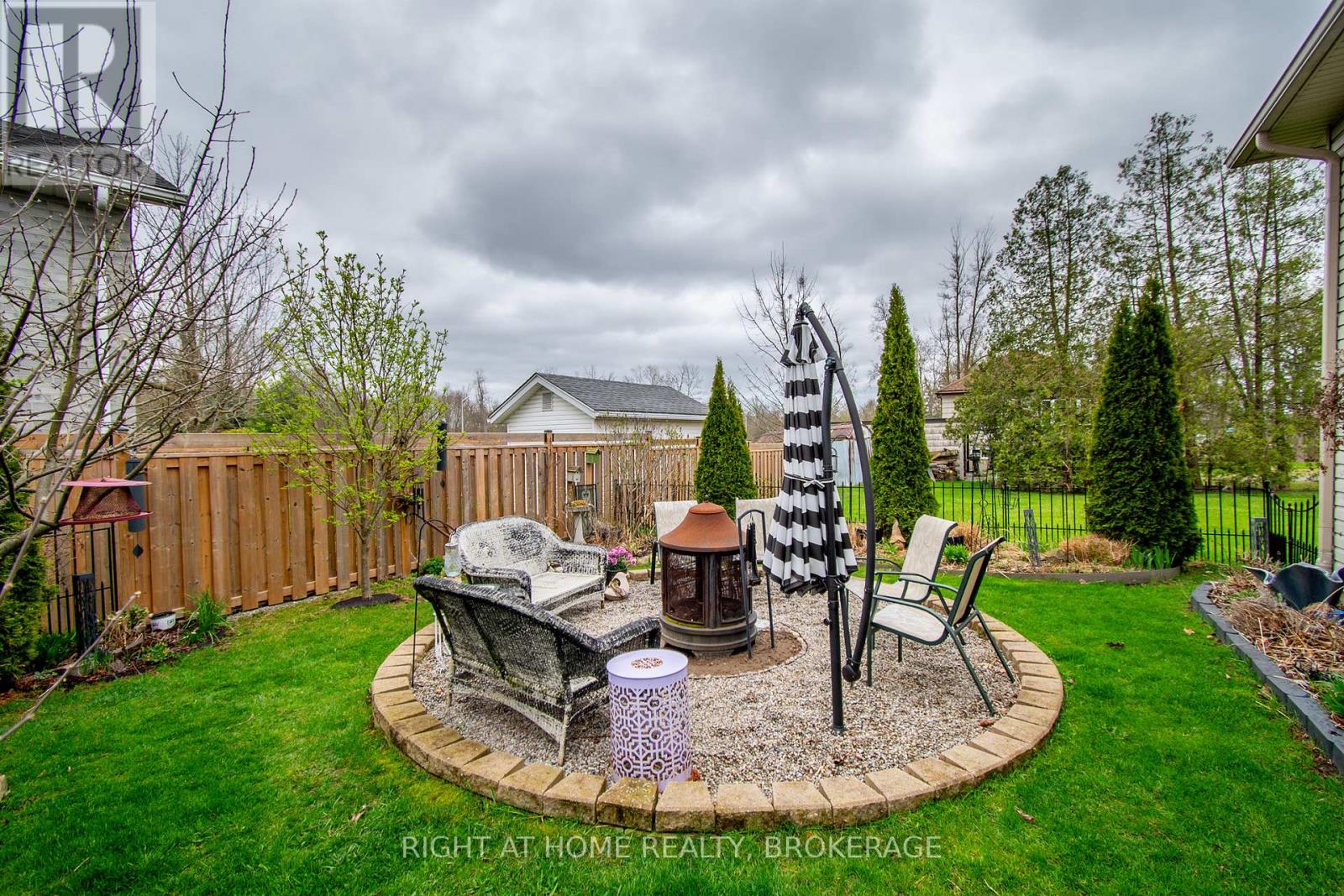 152 Kingsway Street, Welland (Dain City), Ontario  L3B 3N9 - Photo 23 - X12108630