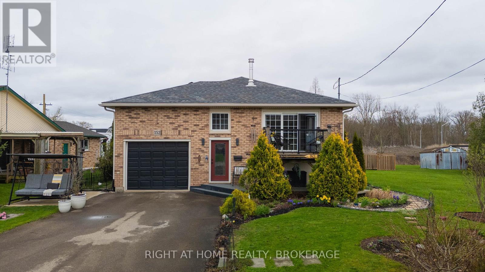 152 Kingsway Street, Welland (Dain City), Ontario  L3B 3N9 - Photo 4 - X12108630