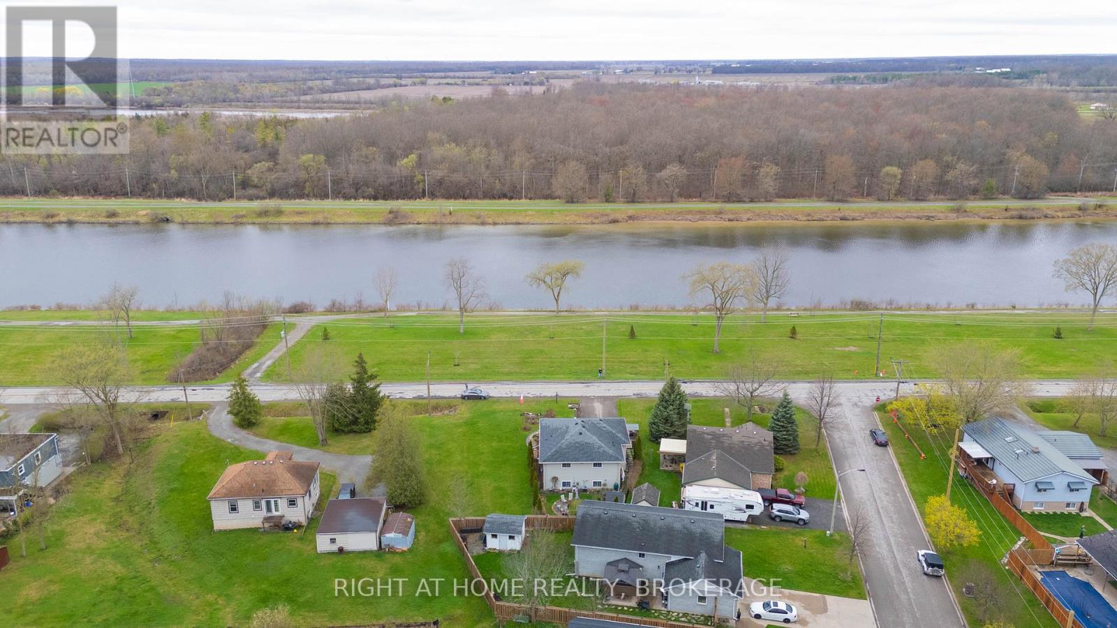 152 Kingsway Street, Welland (Dain City), Ontario  L3B 3N9 - Photo 7 - X12108630