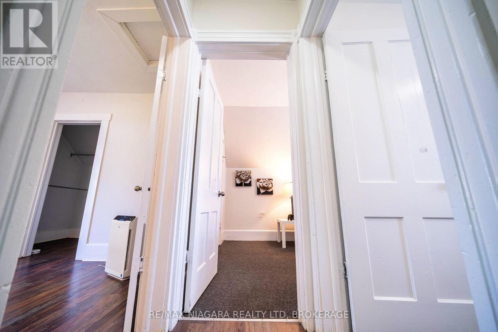 371 Carlton Street, St. Catharines (Carlton/bunting), Ontario  L2M 4W7 - Photo 17 - X12109729