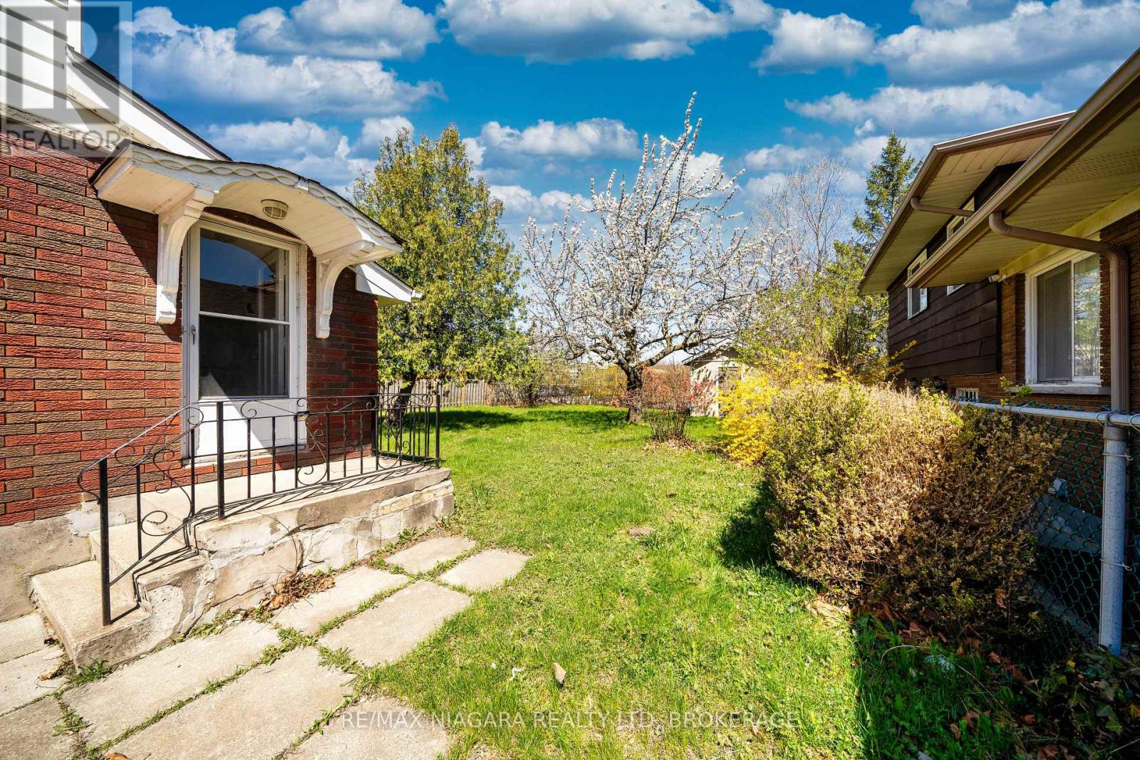371 Carlton Street, St. Catharines (Carlton/bunting), Ontario  L2M 4W7 - Photo 28 - X12109729