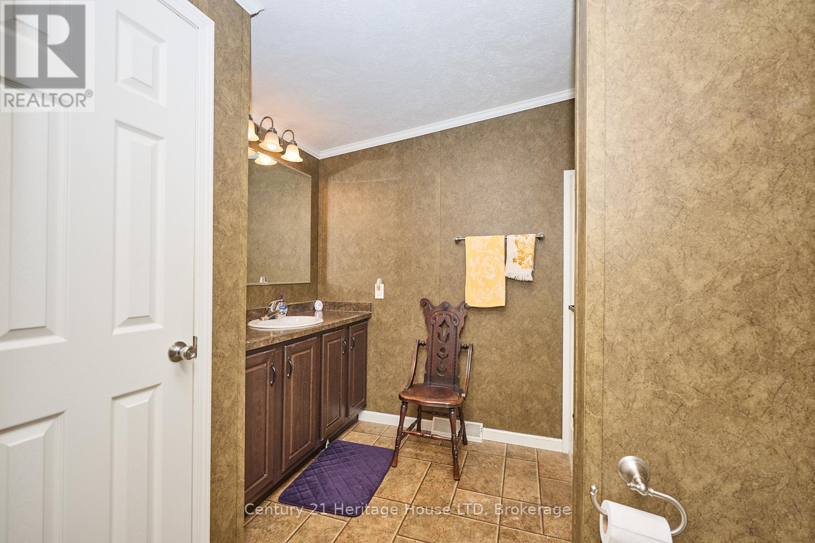 242 - 3033 Townline Road, Fort Erie (Black Creek), Ontario  L0S 1S1 - Photo 25 - X12110170