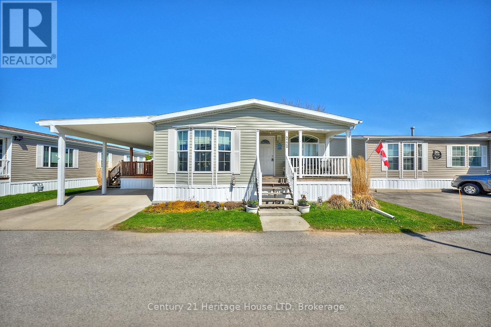 242 - 3033 Townline Road, Fort Erie (Black Creek), Ontario  L0S 1S1 - Photo 3 - X12110170