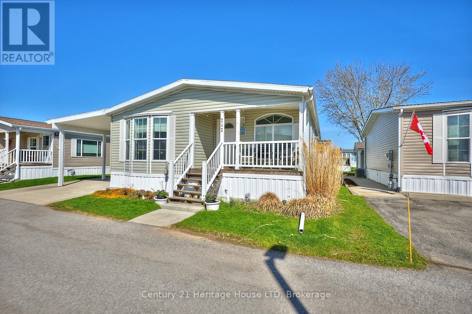 242 - 3033 Townline Road, Fort Erie (Black Creek), Ontario  L0S 1S1 - Photo 4 - X12110170