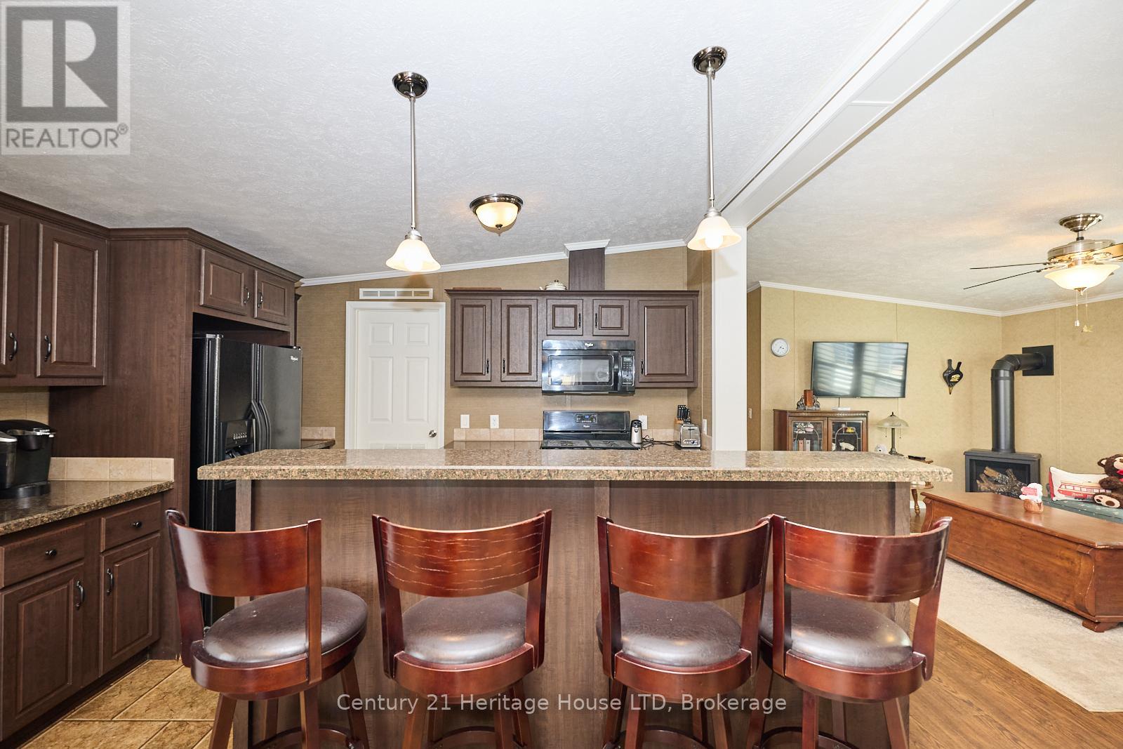 242 - 3033 Townline Road, Fort Erie (Black Creek), Ontario  L0S 1S1 - Photo 9 - X12110170