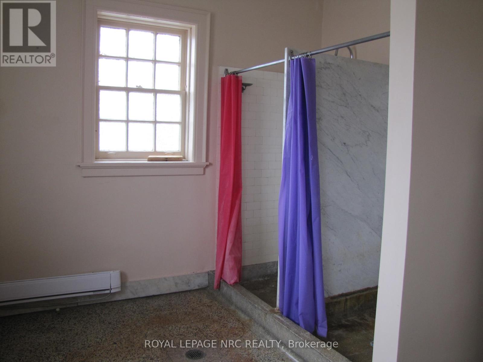 189 Davis Street, Port Colborne (East Village), Ontario  L3K 1Z2 - Photo 15 - X12110828