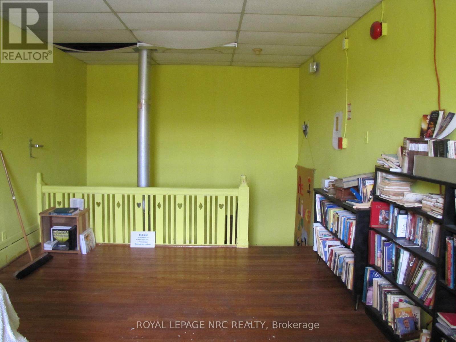 189 Davis Street, Port Colborne (East Village), Ontario  L3K 1Z2 - Photo 24 - X12110828