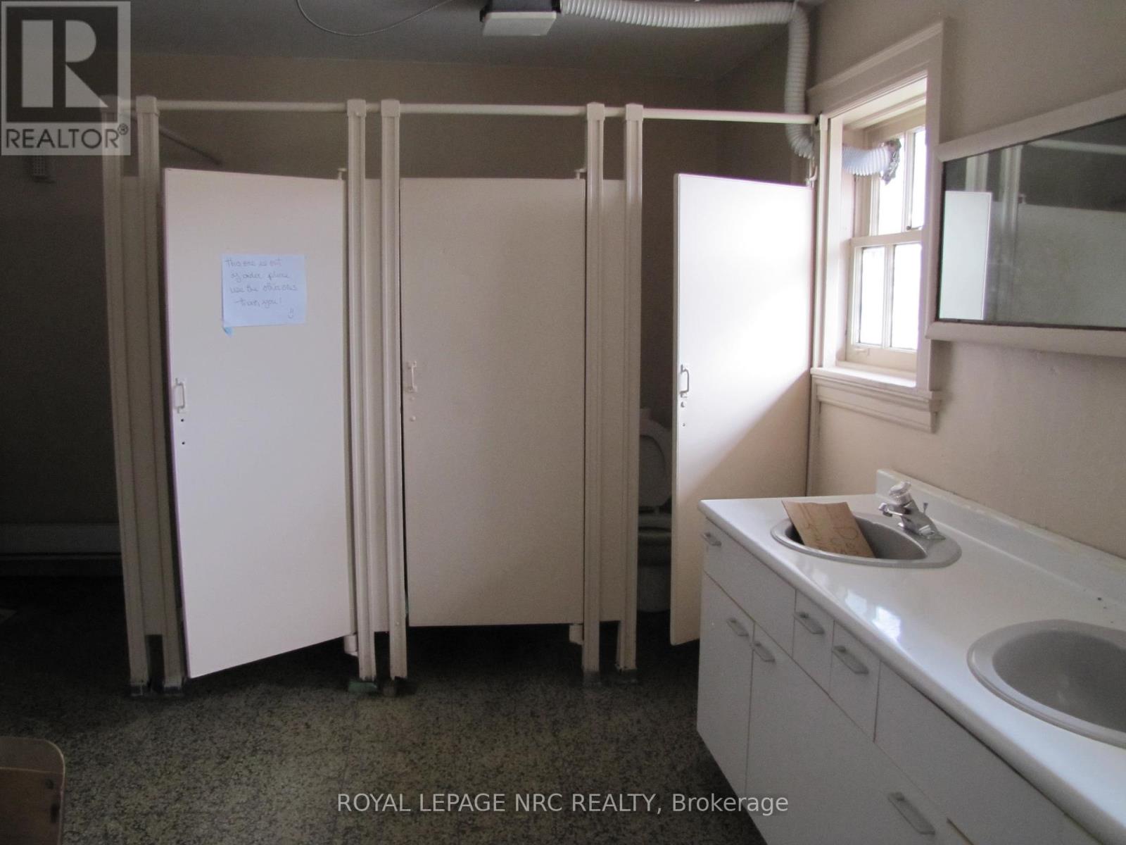 189 Davis Street, Port Colborne (East Village), Ontario  L3K 1Z2 - Photo 29 - X12110828
