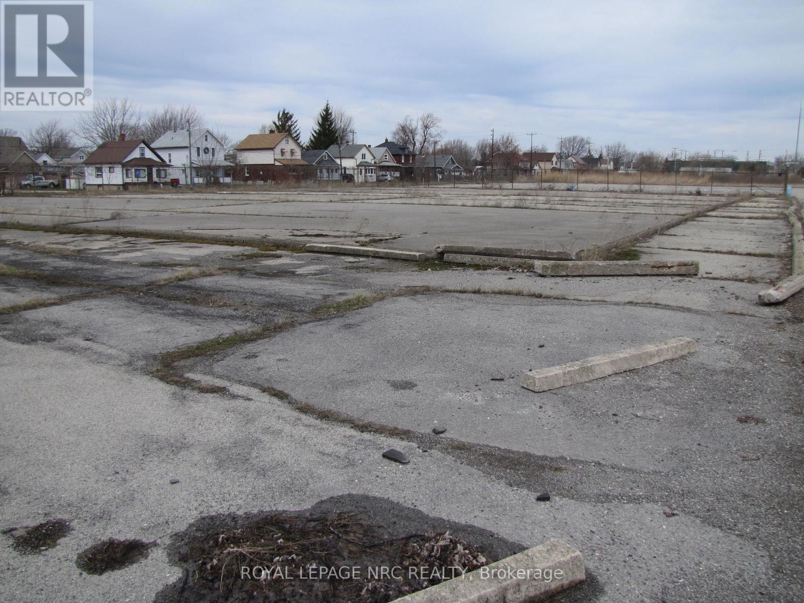 189 Davis Street, Port Colborne (East Village), Ontario  L3K 1Z2 - Photo 4 - X12110828