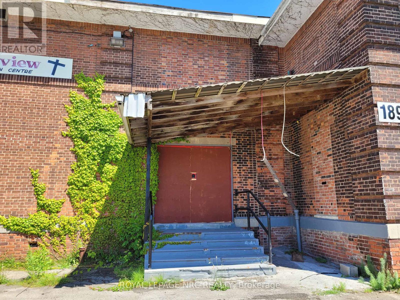 189 Davis Street, Port Colborne (East Village), Ontario  L3K 1Z2 - Photo 5 - X12110828