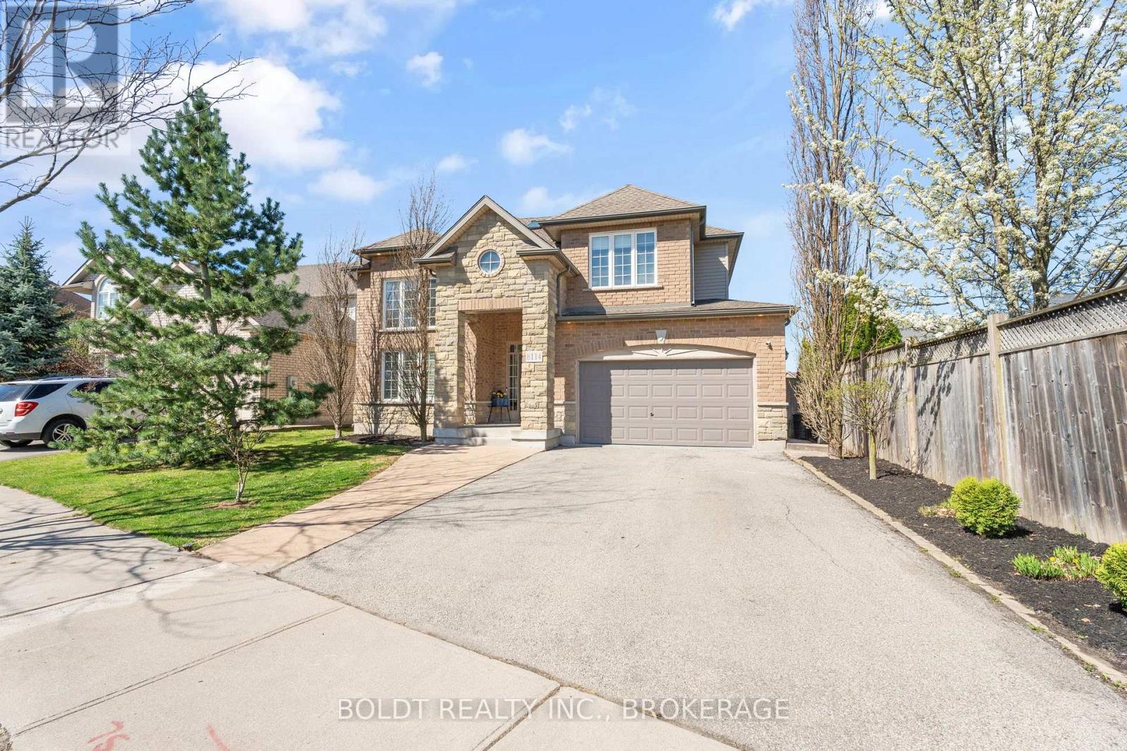 8114 WINDSONG DRIVE, niagara falls (ascot), Ontario