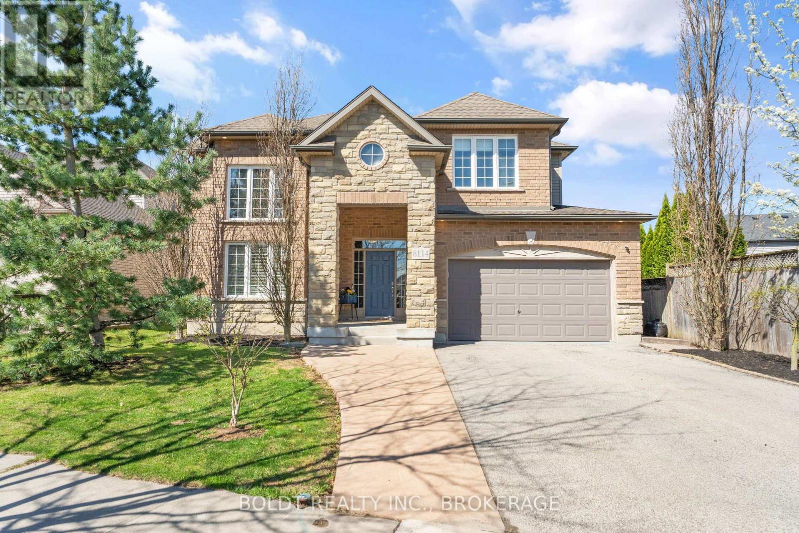 8114 Windsong Drive, Niagara Falls (Ascot), Ontario  L2H 3M4 - Photo 2 - X12111600