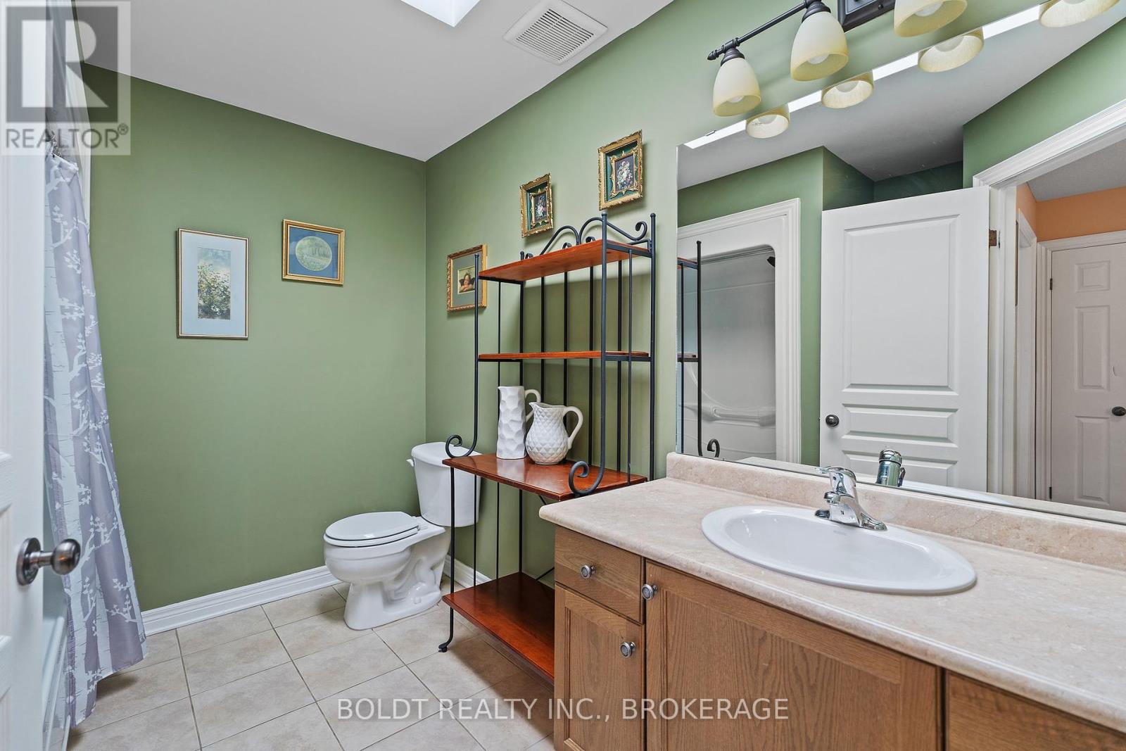 8114 Windsong Drive, Niagara Falls (Ascot), Ontario  L2H 3M4 - Photo 27 - X12111600
