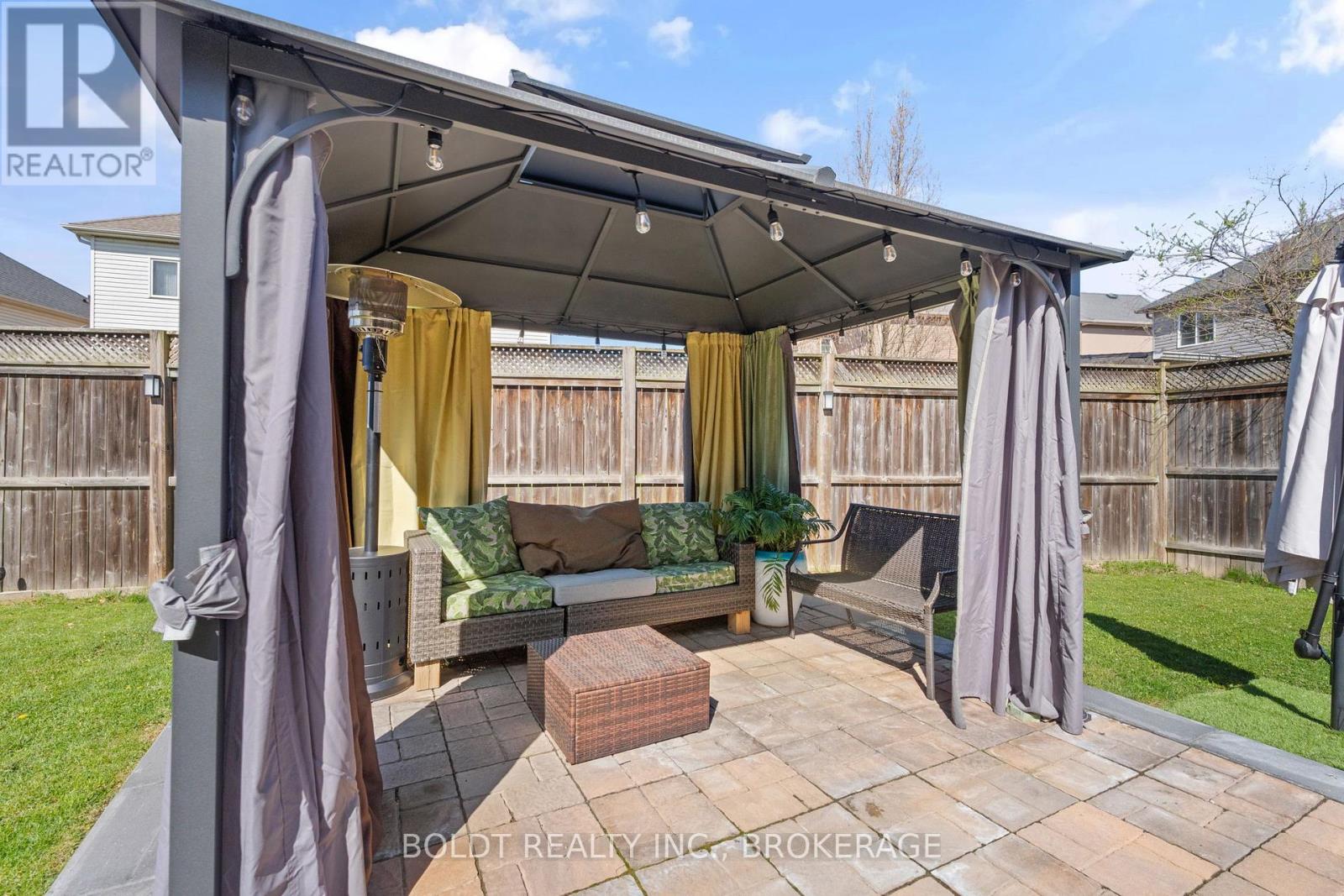 8114 Windsong Drive, Niagara Falls (Ascot), Ontario  L2H 3M4 - Photo 40 - X12111600