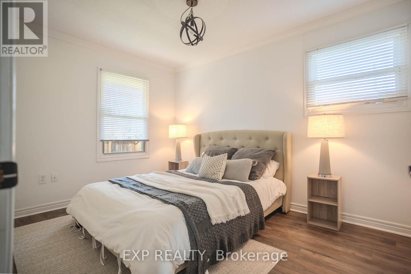 6461 Mcleod Road, Niagara Falls (Arad/fallsview), Ontario  L2G 3G3 - Photo 15 - X12111840